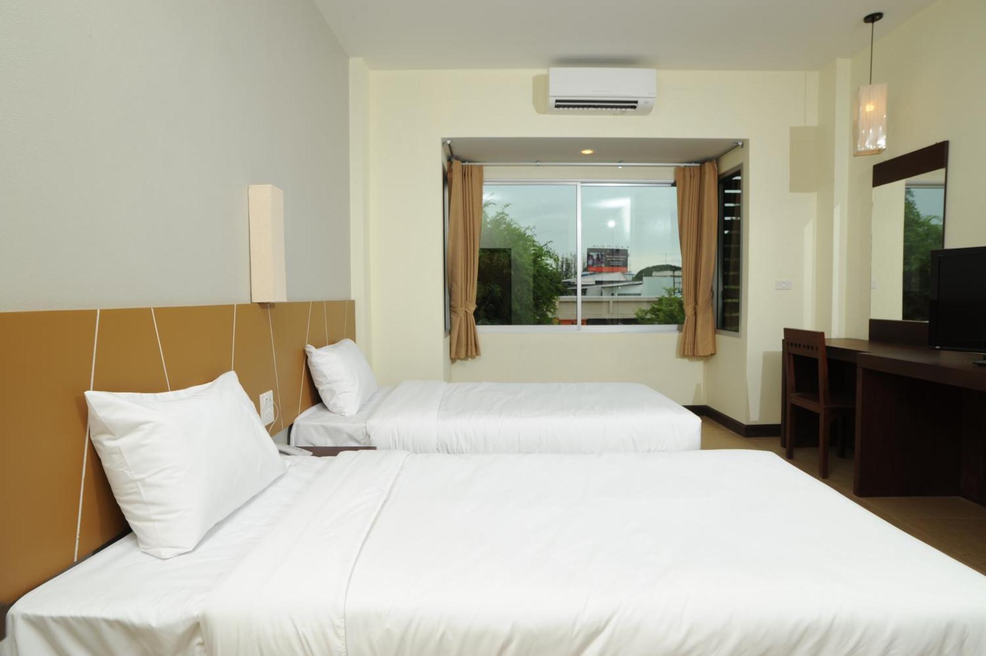 Mawin Hotel Chiang Mai Exterior photo