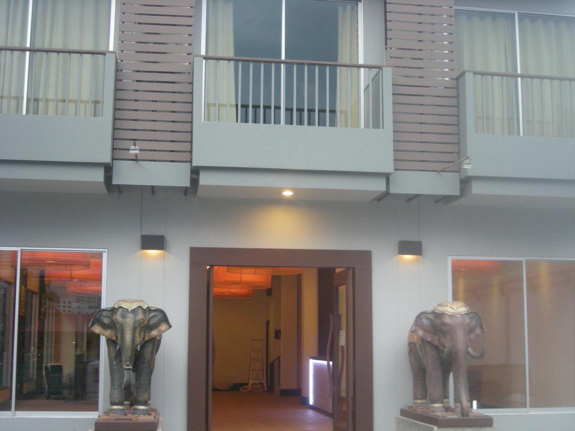 Mawin Hotel Chiang Mai Exterior photo